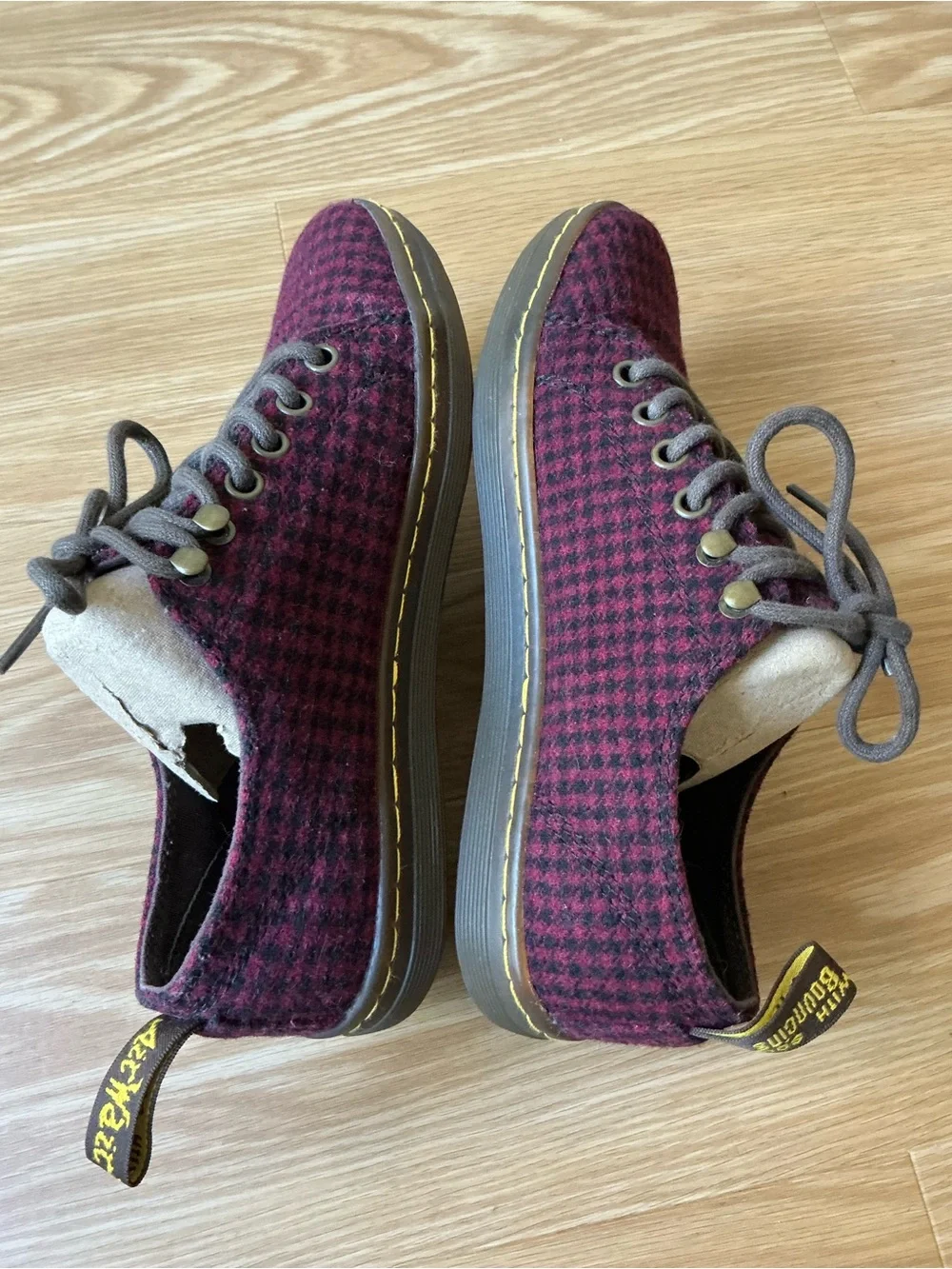 Dr Martens Samira Low Top Wool Shoes Size 6O Oxblood Houndstooth Lace-Up